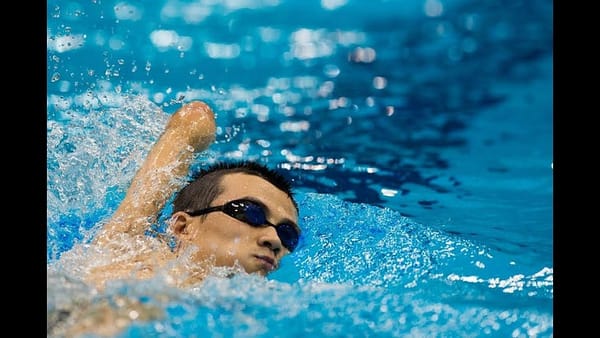 Not drowning, but swimming...